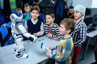 Горячие новости: "Как робот NAO помогает школе робототехники"